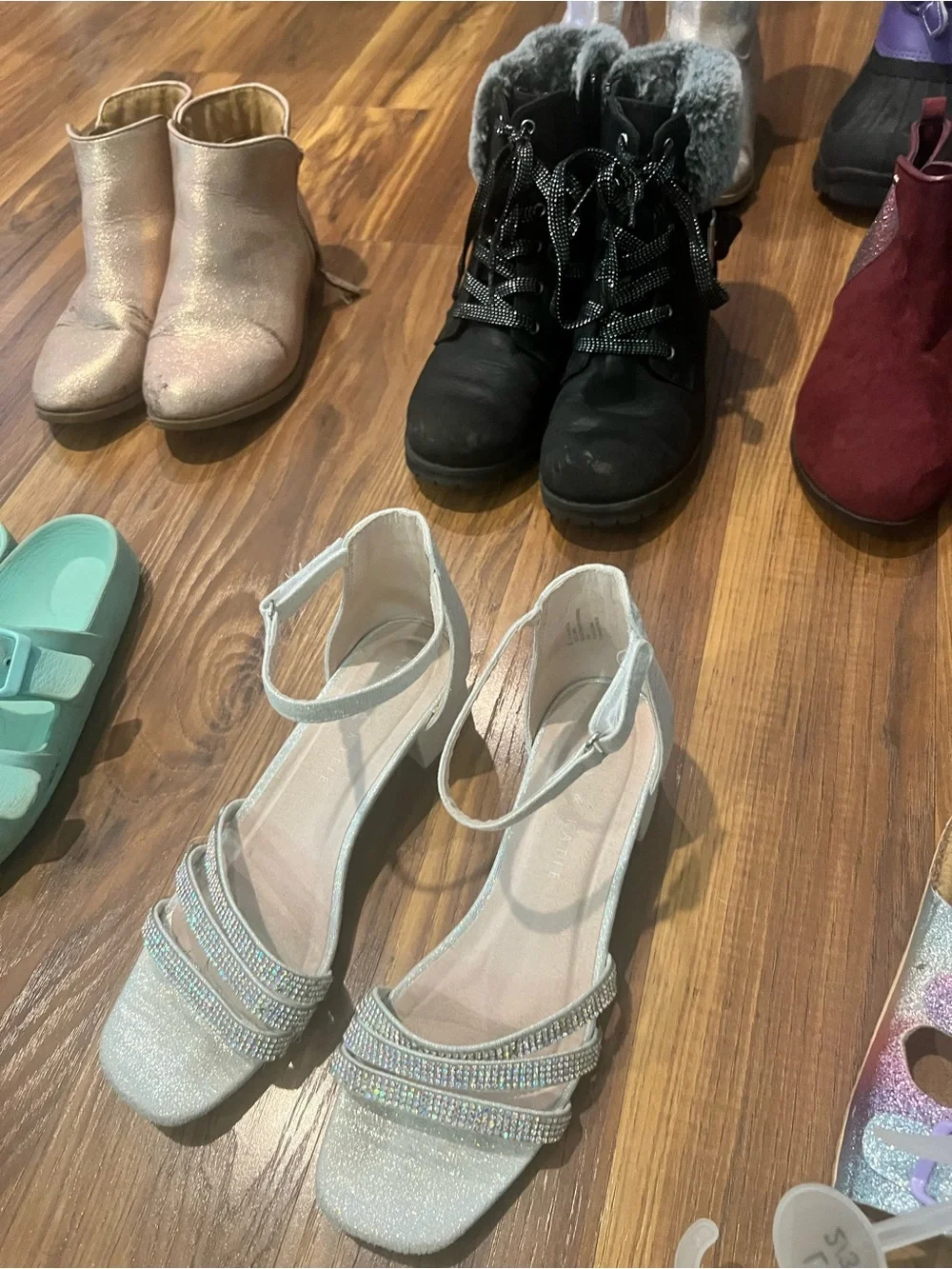 Size 3 girls shoe bundle